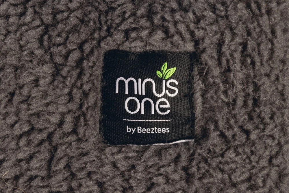 Beeztees Hondenkussen Minus One Don Donkergrijs 3 Beeztees Hondenkussen Minus One Don Donkergrijs - Afbeelding 3