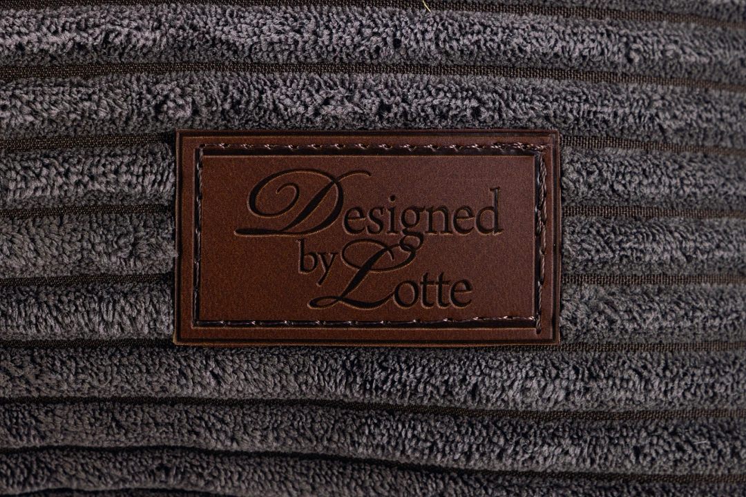 Designed By Lotte Hondenmand Ribbed Bruin 3 Designed By Lotte Hondenmand Ribbed Bruin - Afbeelding 3